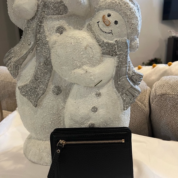 Kate Spade Mini Wallet - Picture 2 of 4